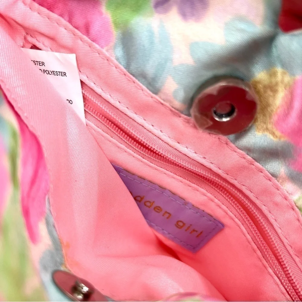 MADDEN GIRL Pink & Blue Heart Shape Floral Purse
